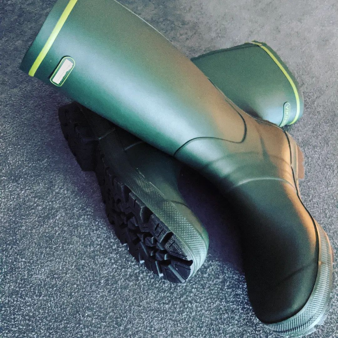 Do Rubber Boots Protect Us From Electric Shocks