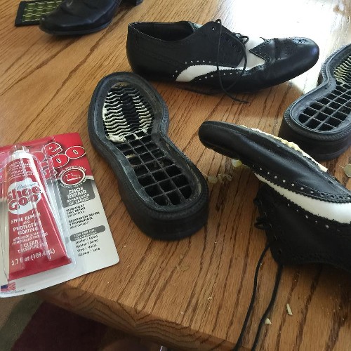 Repairing Rubber Boots with Shoe Goo glue