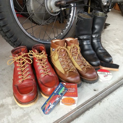 Things Needed to Apply Minkoil On Leather Shoes