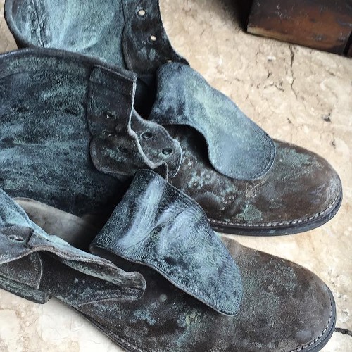 how-to-remove-mold-from-leather-boots-tips