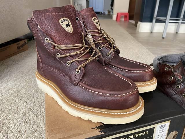 Irish-Setter-Men's-83605-M-Work-Boots-made-in-USA